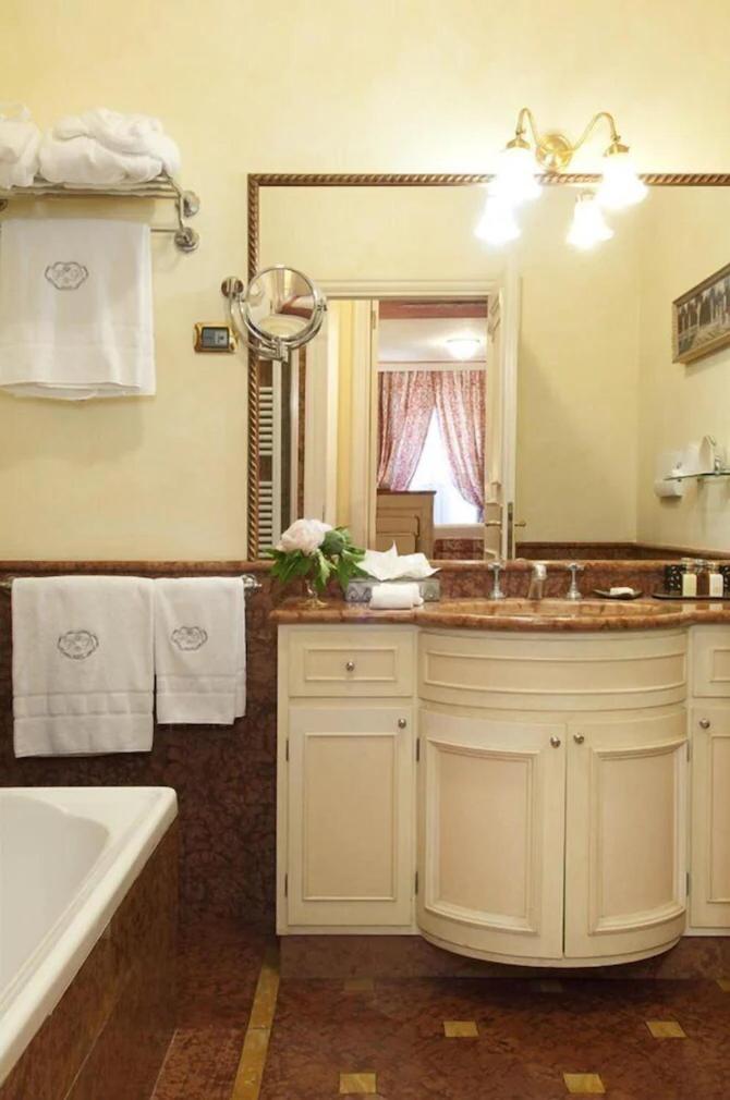 Deluxe Junior Suite